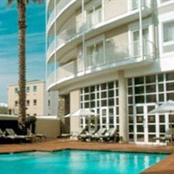 Image of Commodore Hotel